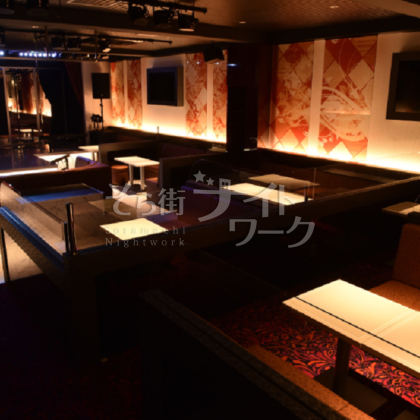 【ラウンジ】showcase lounge-Re.(ショーケースラウンジリー）愛媛県松山市二番町1丁目3-3　サンプラザ88ビル5F