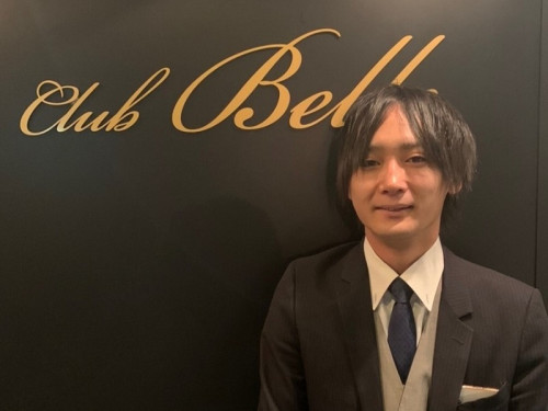 優しい面差しが印象的な店長さんは見かけによらず負けず嫌い!最高に働きやすいお店を目指して日々奮闘中なのです♪
