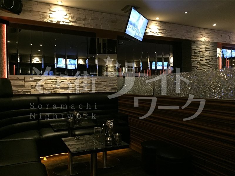 歌舞伎町で注目の昼キャバ🎵あなたの【個性】生かしませんか？