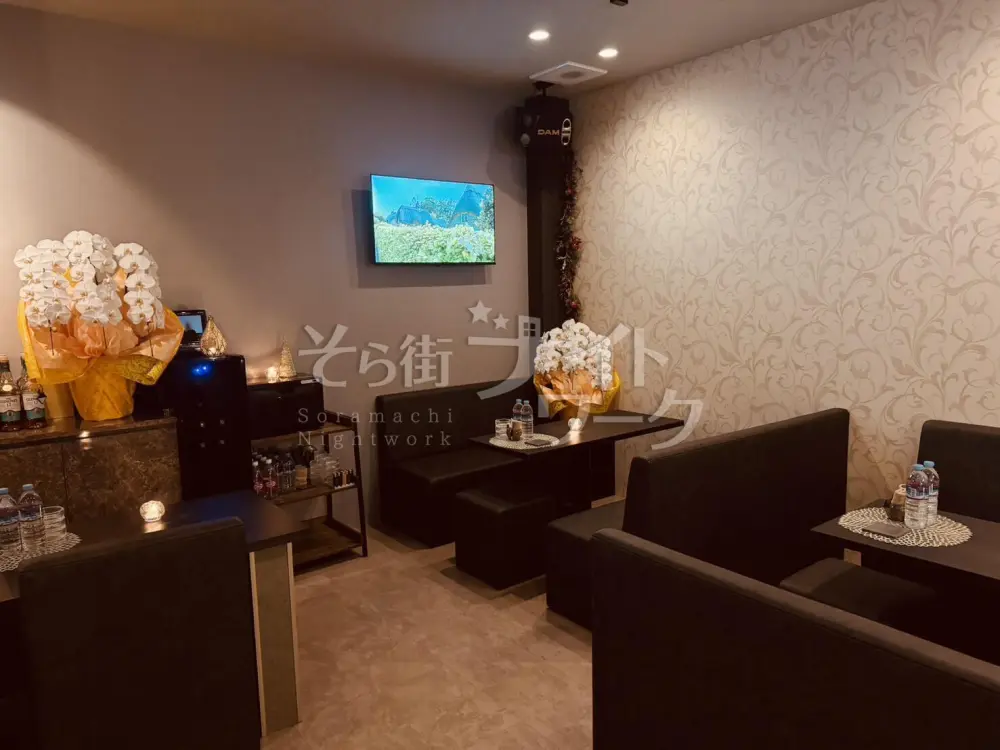 体験時給3500円★まだまだ高時給で大募集★ノビノビ働こう♪