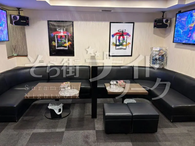 自然と仲良くなれる空気感★気づけば笑ってる自分がいるスナック♪