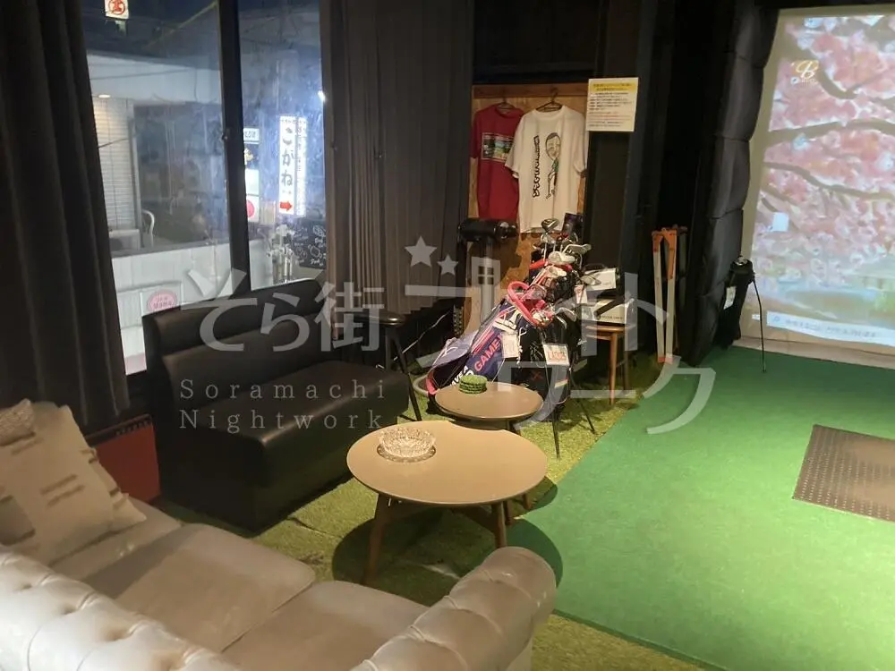 BARスタッフ募集！ゴルフが好きすぎてこんな店できちゃいました♪