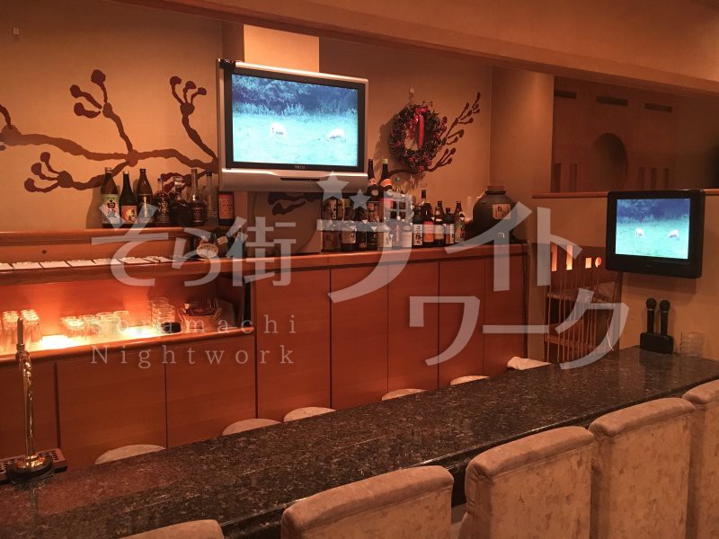 松山 ラウンジ 月あかりのバイト求人