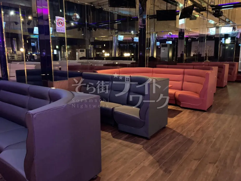 プロのショーをお客様と一緒に楽しもう!30代メインで活躍中☆