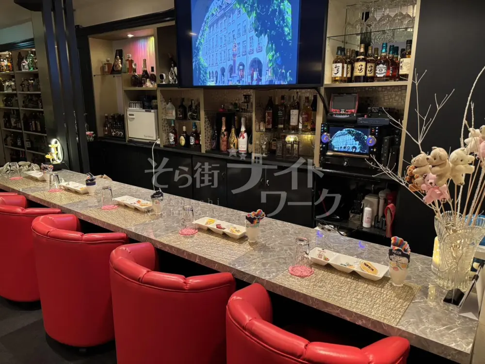 楽しい・安心・続けやすい★長年人に恵まれ愛されるラウンジ★